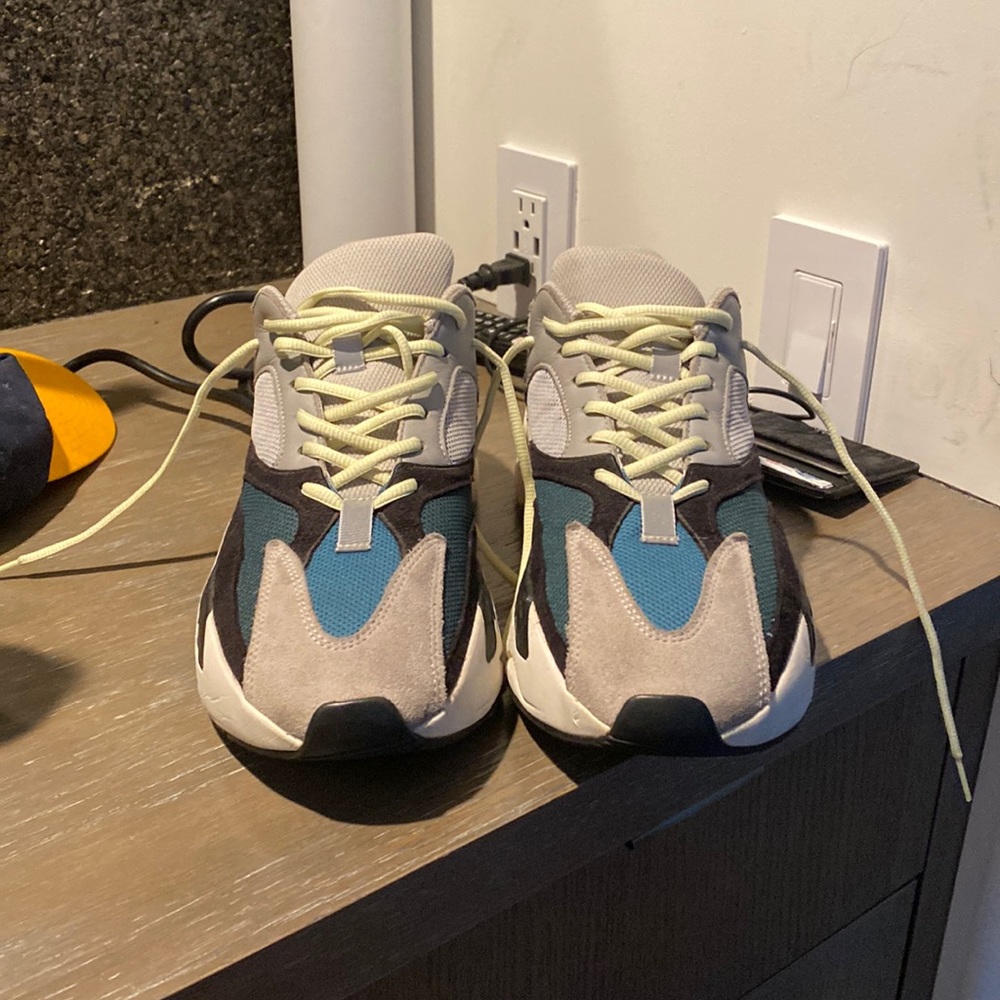 Yeezy boost 700 ‘ wave runner ‘